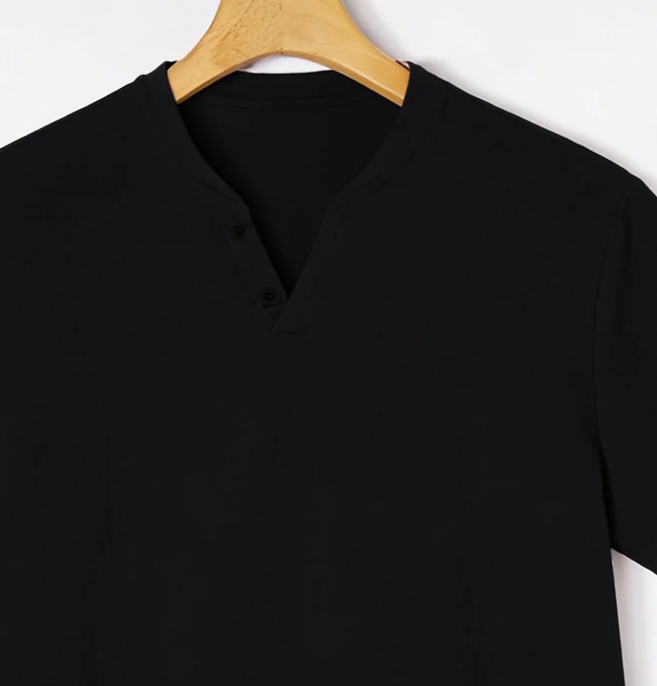 Elegant Black Henley Short-Sle – Men'S Fashion Undershirt recenzja i cena